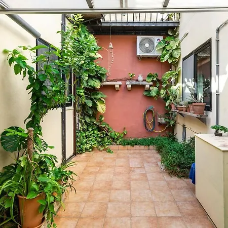 One Lemon Tree Апартаменты Лука